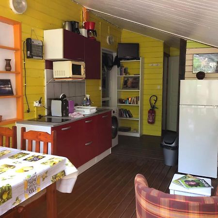 Location Gite Bungalow A 70M De La Plage Bouillante Exterior foto